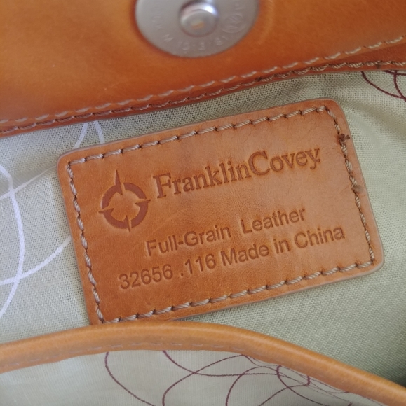EUC Franklin Covey Camel Colored Leather Purse - Picture 6 of 7